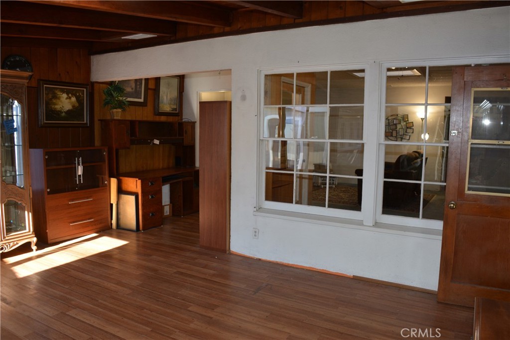 plaza south of spring - Residential