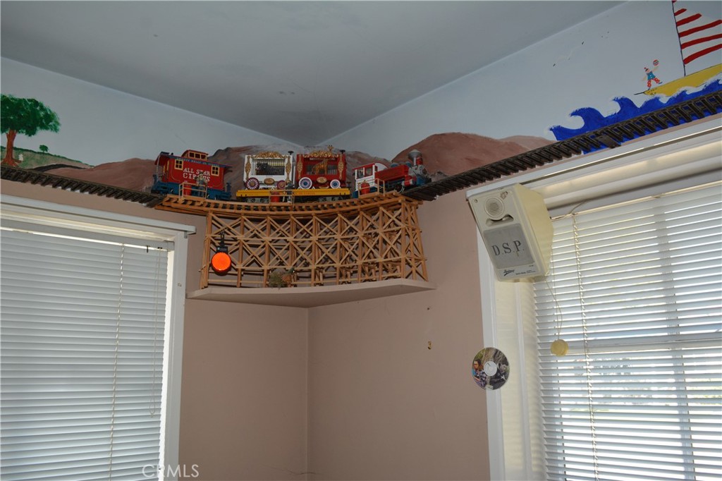 plaza south of spring - Residential