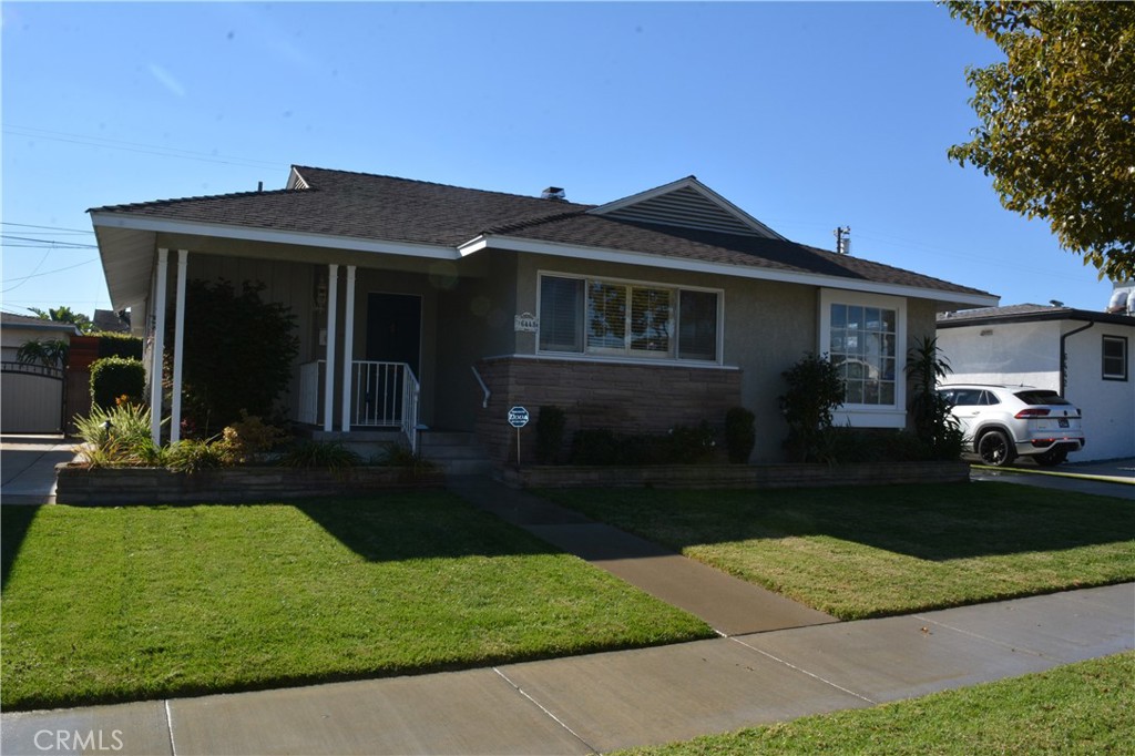 plaza south of spring - Residential