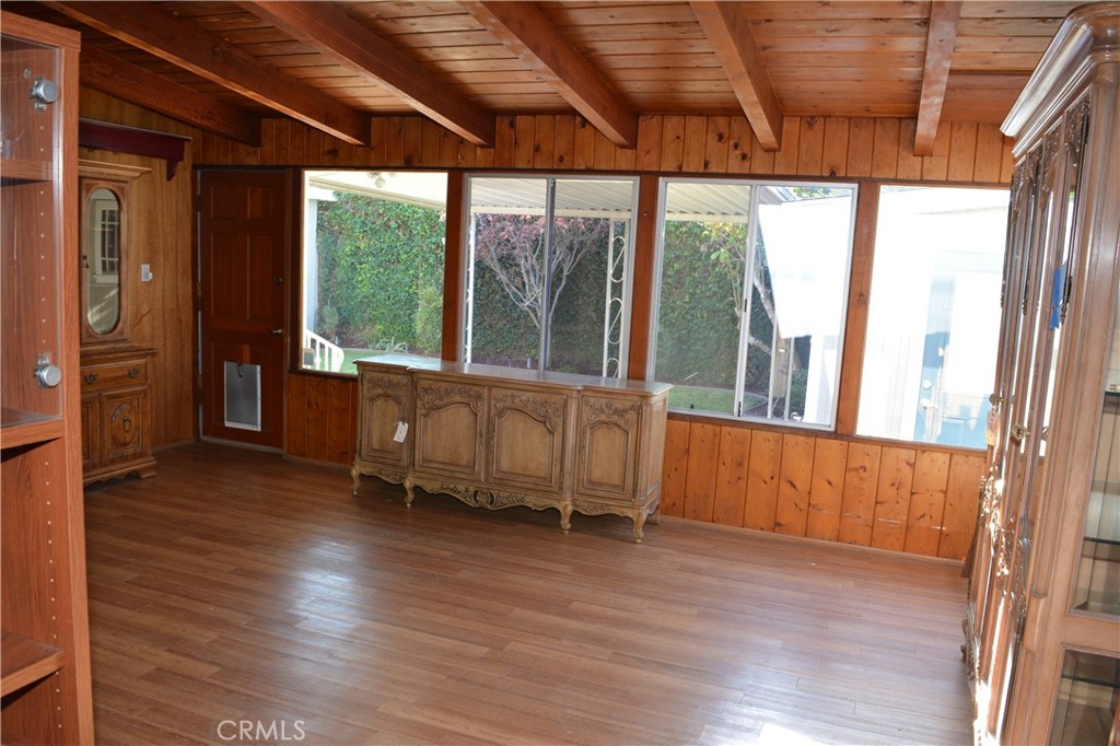 plaza south of spring - Residential