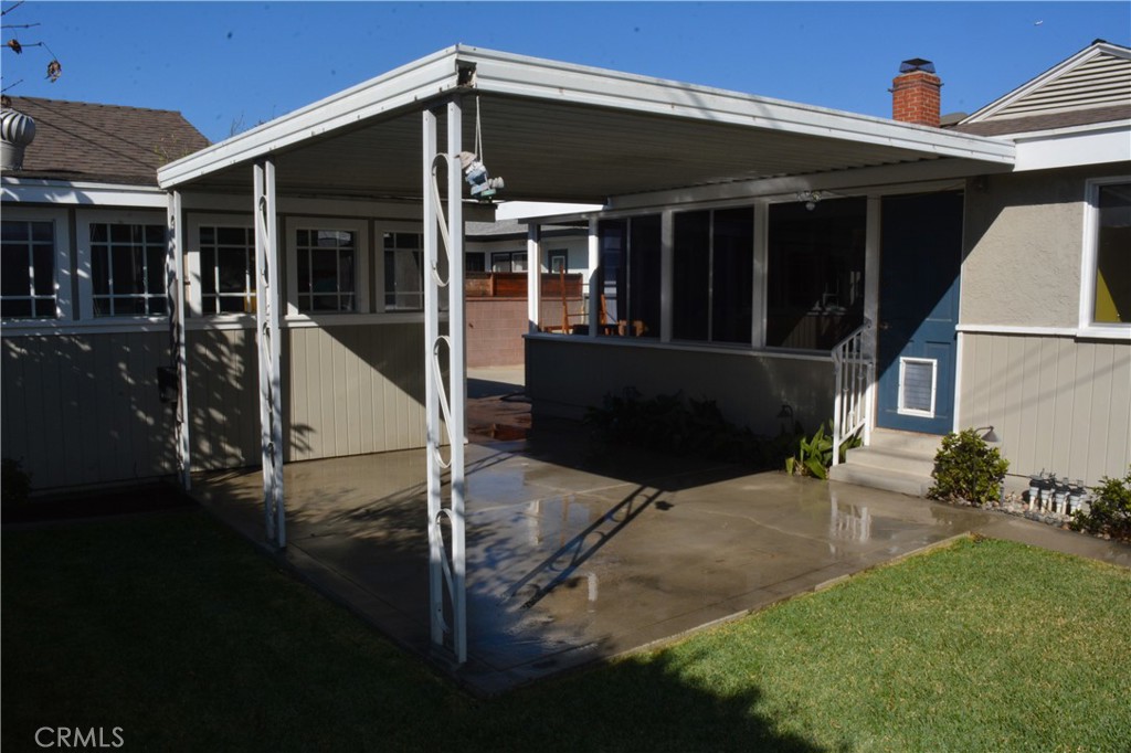 plaza south of spring - Residential