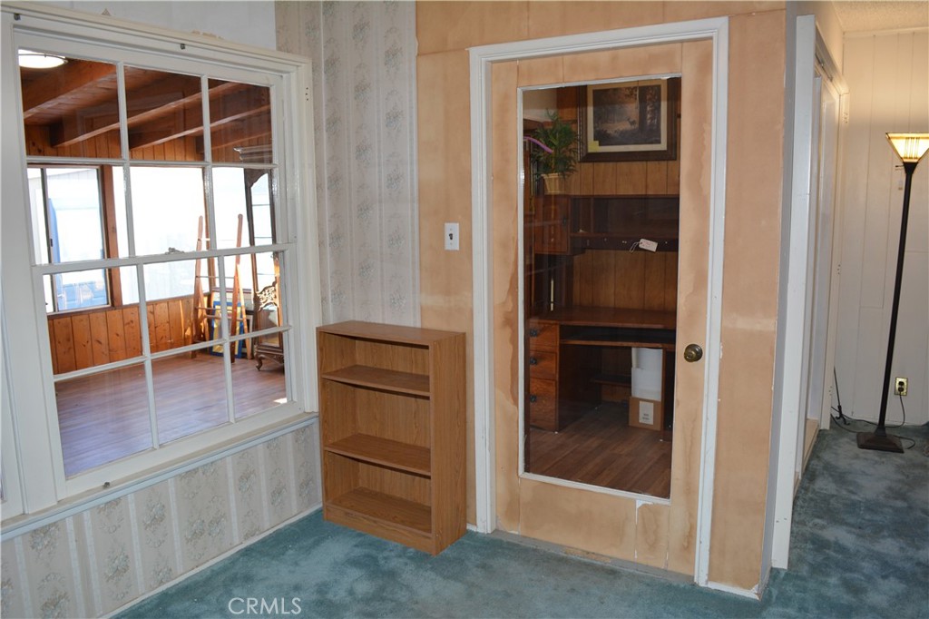 plaza south of spring - Residential