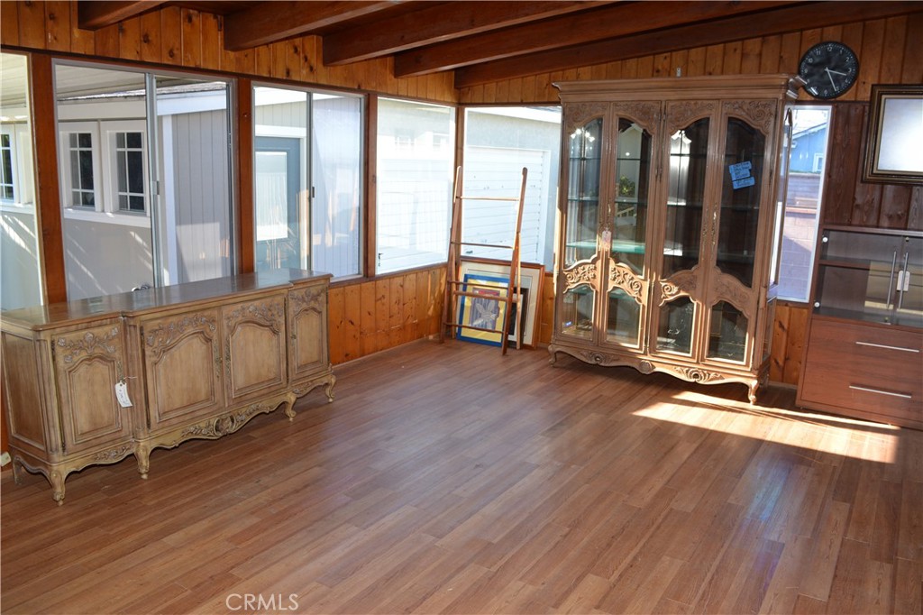 plaza south of spring - Residential