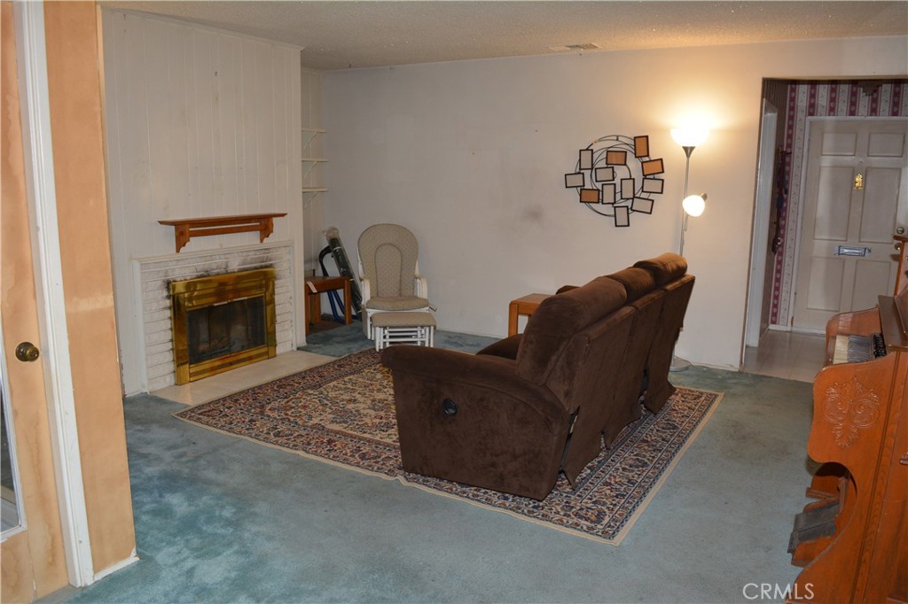 plaza south of spring - Residential