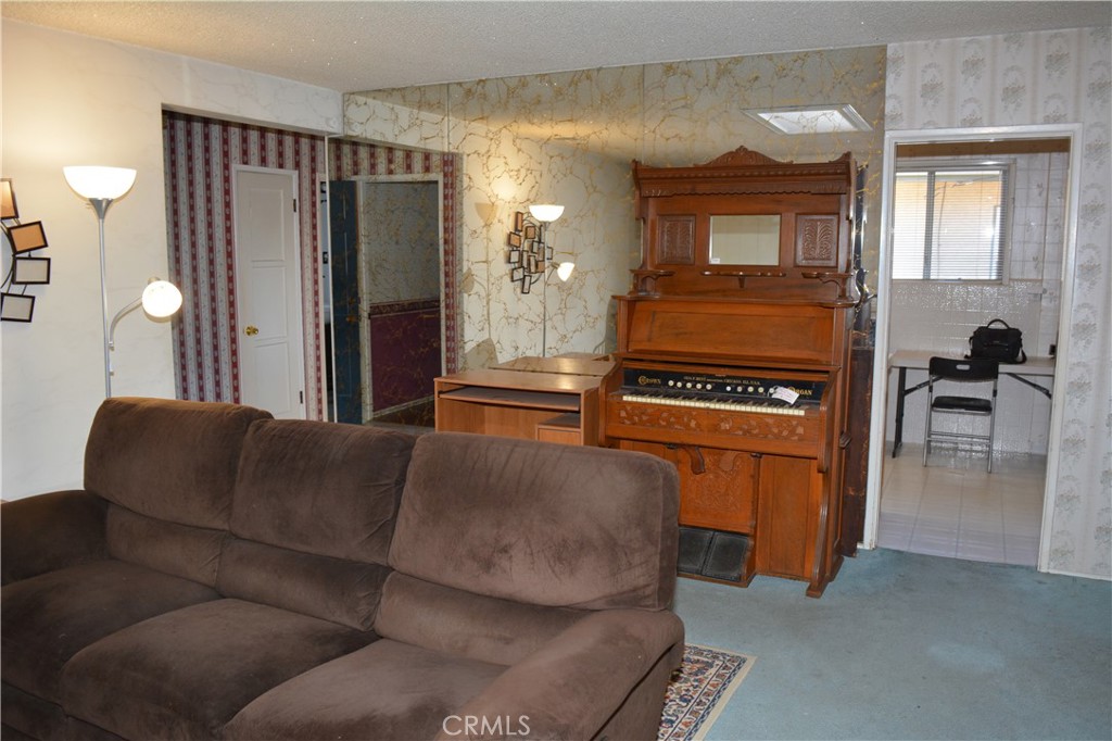 plaza south of spring - Residential