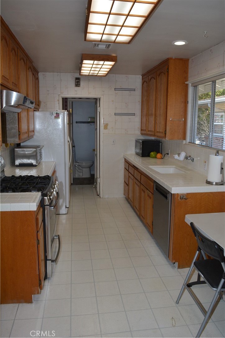 plaza south of spring - Residential