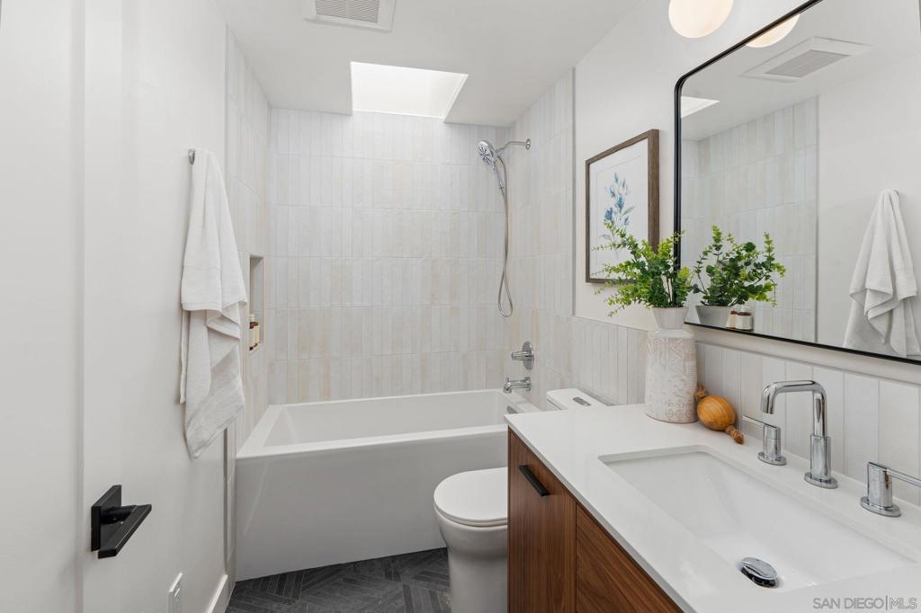 Pacific Beach - Residential