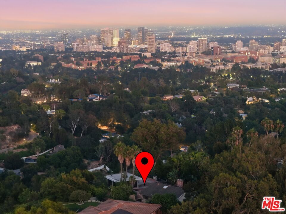 860 Linda Flora Drive