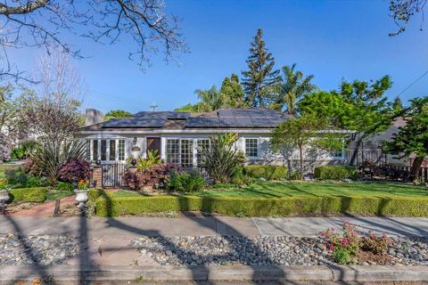 Photo of 1299 Glenwood Avenue, San Jose, CA 95125 (MLS # ML82039840)