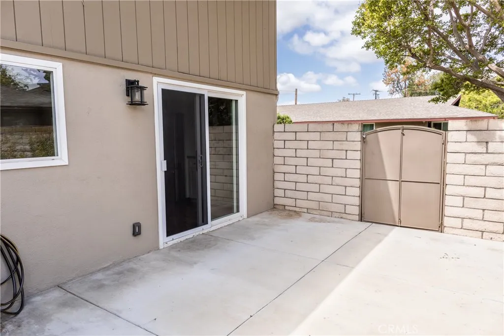 Santa Ana, California 92706, United States, 2 Bedrooms Bedrooms, ,2 BathroomsBathrooms,Residential,Active,165524