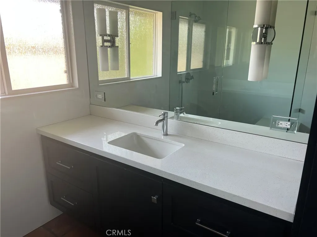 Santa Ana, California 92706, United States, 2 Bedrooms Bedrooms, ,2 BathroomsBathrooms,Residential,Active,165524