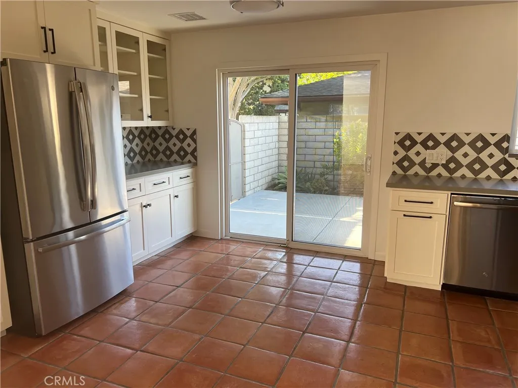 Santa Ana, California 92706, United States, 2 Bedrooms Bedrooms, ,2 BathroomsBathrooms,Residential,Active,165524