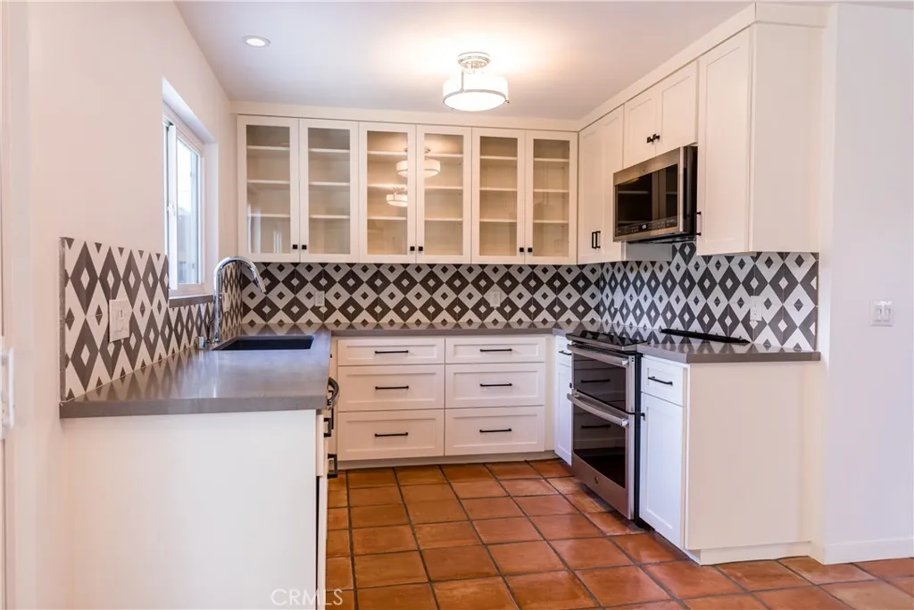 Santa Ana, California 92706, United States, 2 Bedrooms Bedrooms, ,2 BathroomsBathrooms,Residential,Active,165524