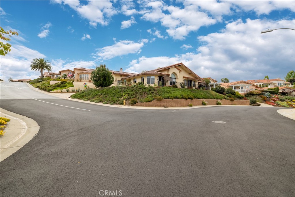 1113 Crescent Bend