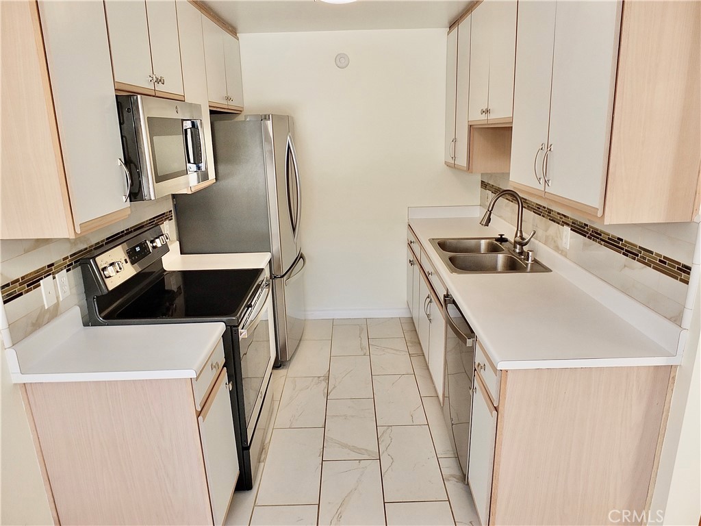 121 Sinclair Avenue 241