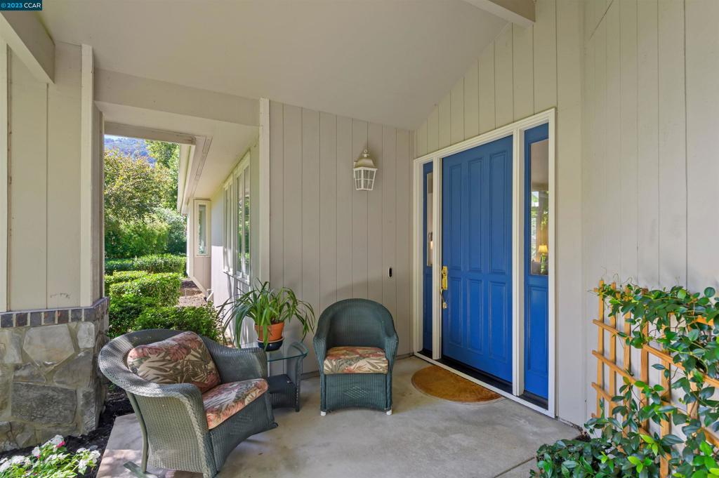 GOLDEN EAGLE LUX - Residential