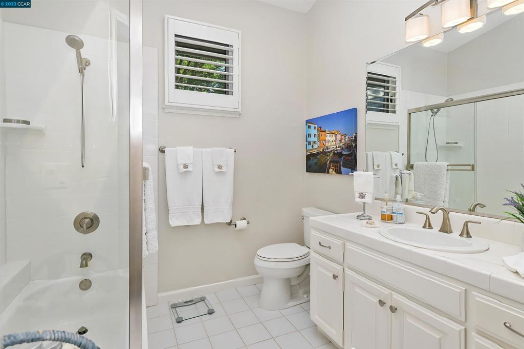 GOLDEN EAGLE LUX - Residential