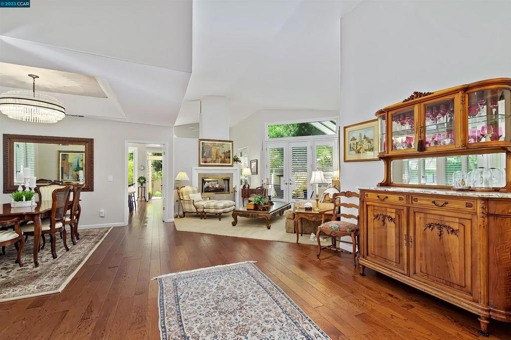 GOLDEN EAGLE LUX - Residential