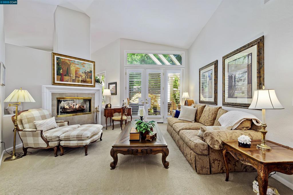 GOLDEN EAGLE LUX - Residential