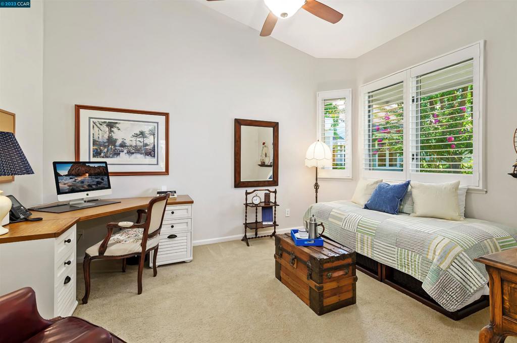 GOLDEN EAGLE LUX - Residential