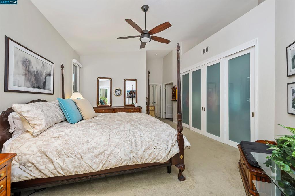 GOLDEN EAGLE LUX - Residential