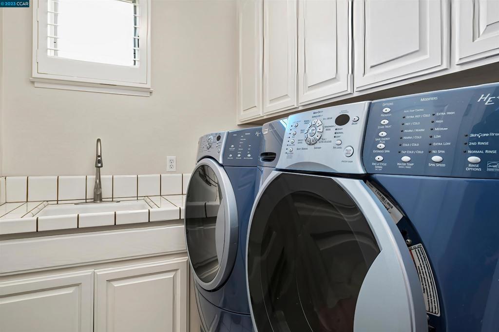 GOLDEN EAGLE LUX - Residential