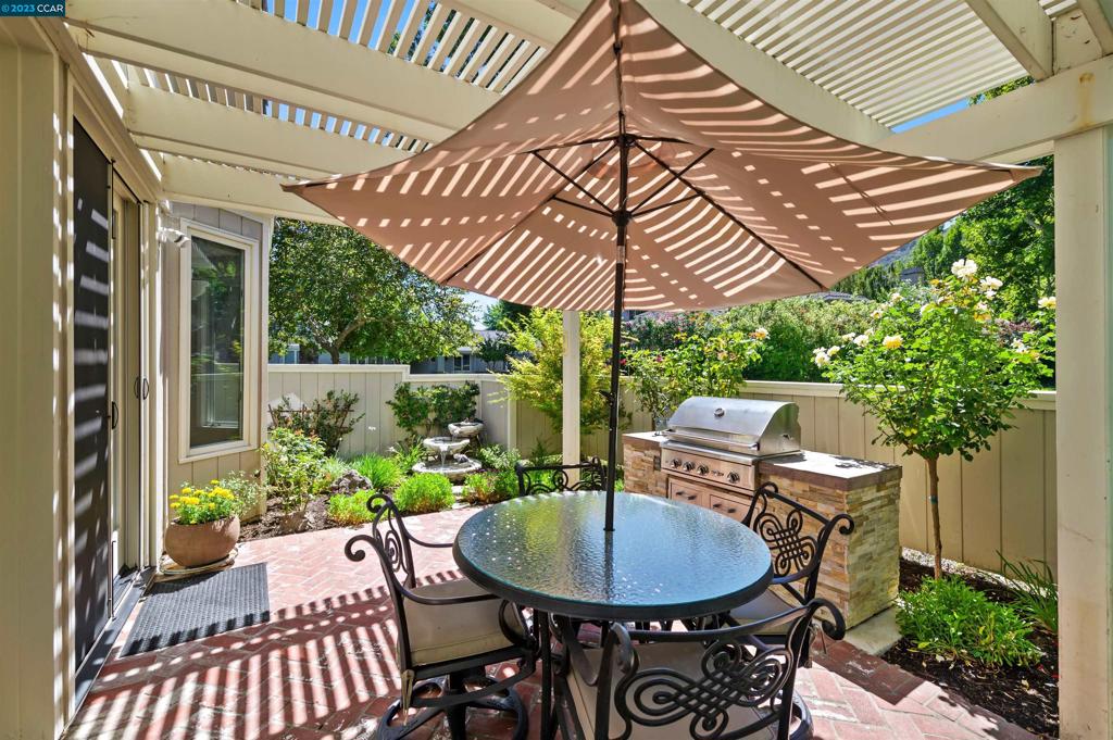 GOLDEN EAGLE LUX - Residential