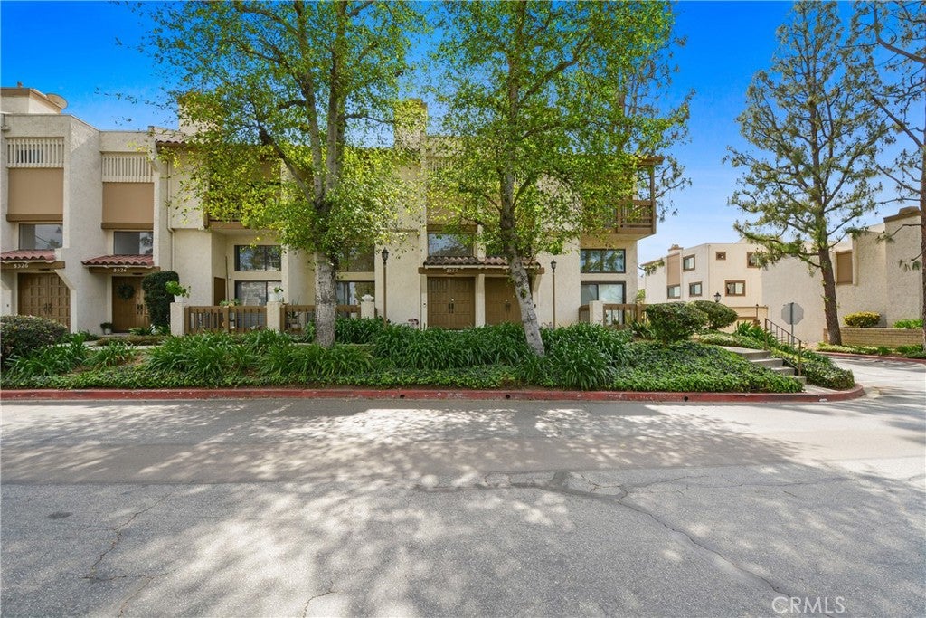 8522 Village