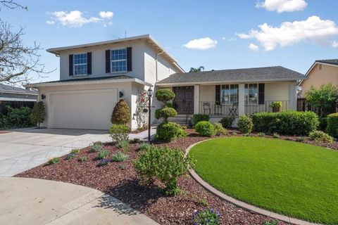 Photo of 430 Hyde Park Drive, San Jose, CA 95136 (MLS # ML82039370)