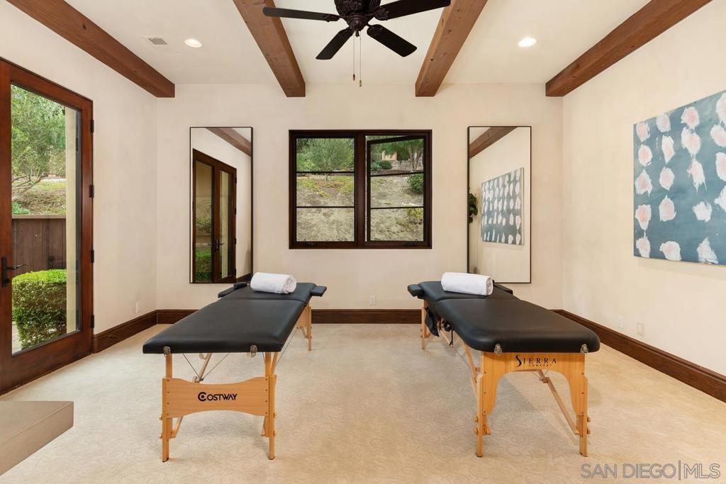 Rancho Santa Fe - Residential