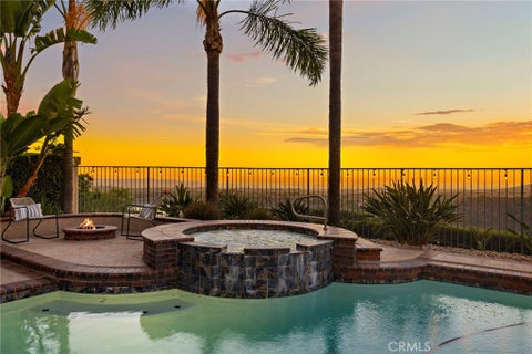 Photo of 17 Via Belmonte, Rancho Santa Margarita, CA 92688 (MLS # OC26190609)