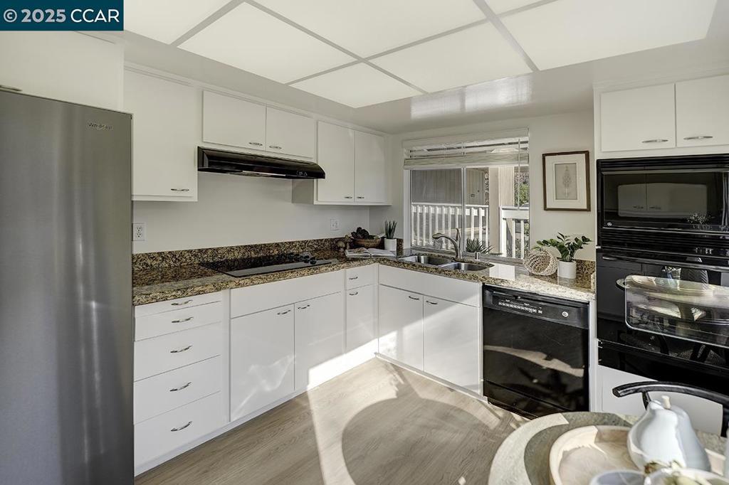 ROSSMOOR - Residential