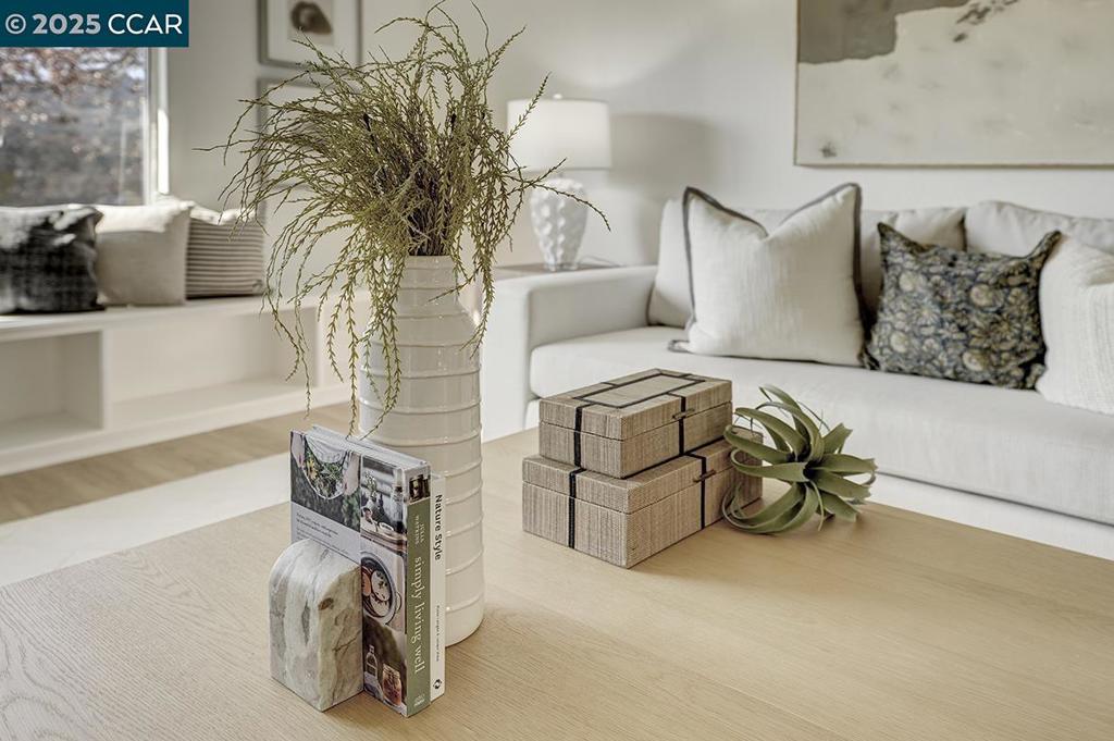 ROSSMOOR - Residential