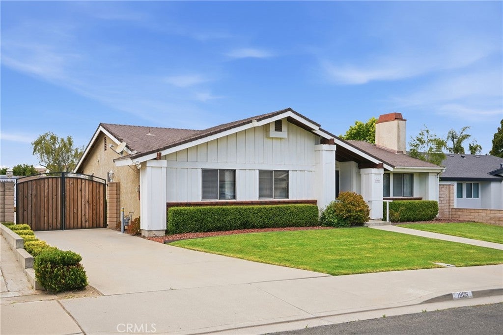 1985 Olive Drive