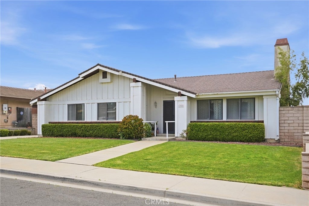 1985 Olive Drive