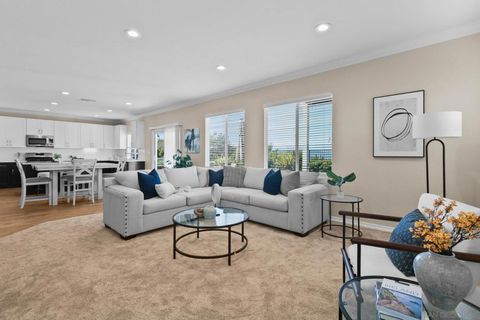 852 Via Barquero San Marcos CA 92069