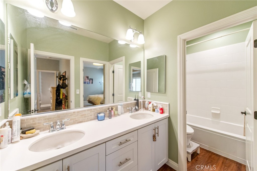 Tustin, California, 92782, United States, 5 Bedrooms Bedrooms, ,5 BathroomsBathrooms,Residential,Active,2024181