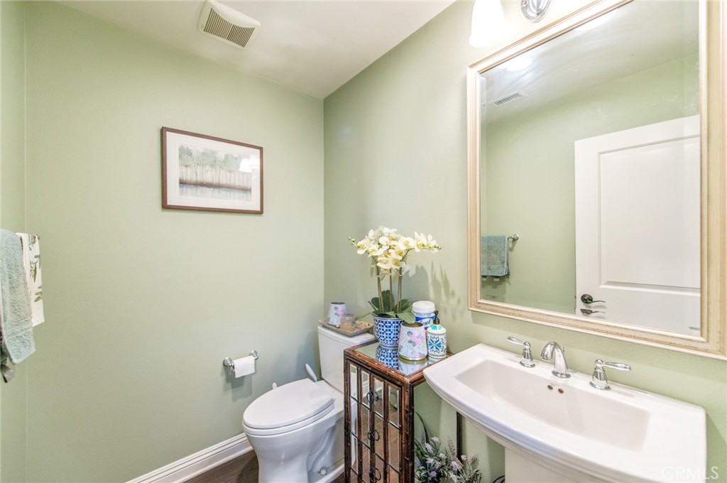 Tustin, California, 92782, United States, 5 Bedrooms Bedrooms, ,5 BathroomsBathrooms,Residential,Active,2024181
