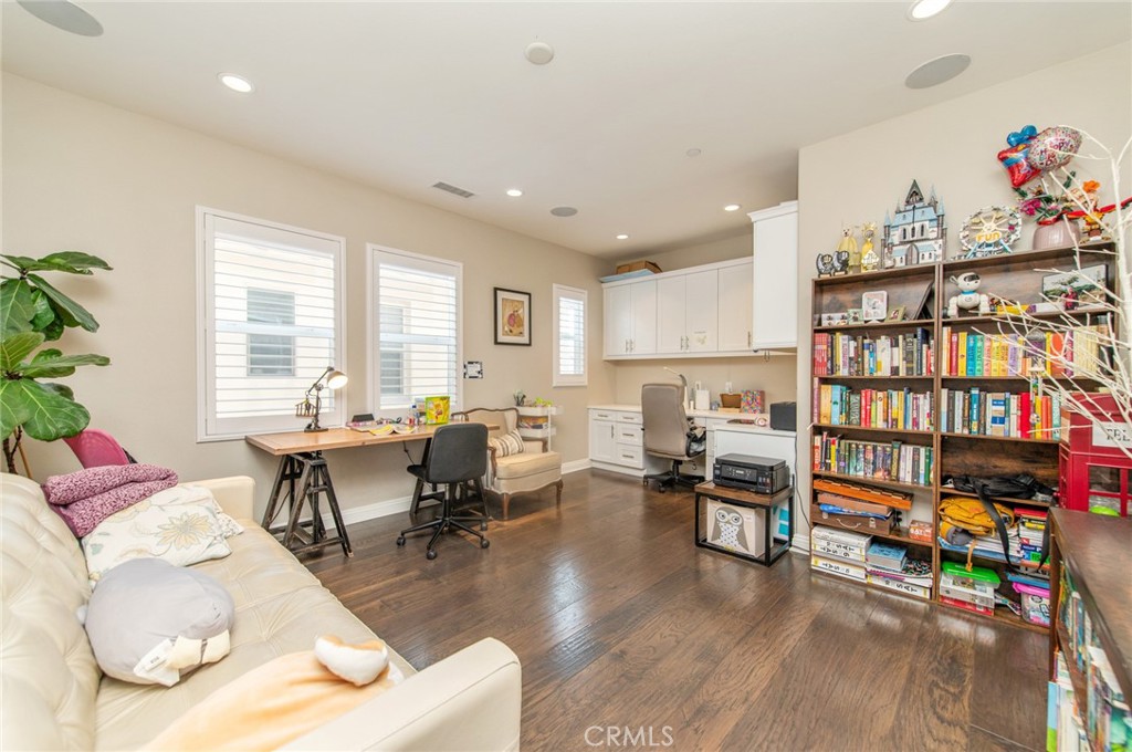 Tustin, California, 92782, United States, 5 Bedrooms Bedrooms, ,5 BathroomsBathrooms,Residential,Active,2024181