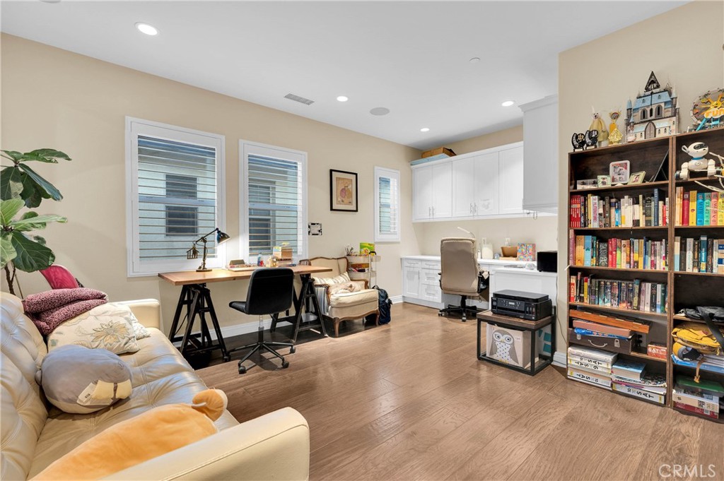 Tustin, California, 92782, United States, 5 Bedrooms Bedrooms, ,5 BathroomsBathrooms,Residential,Active,2024181