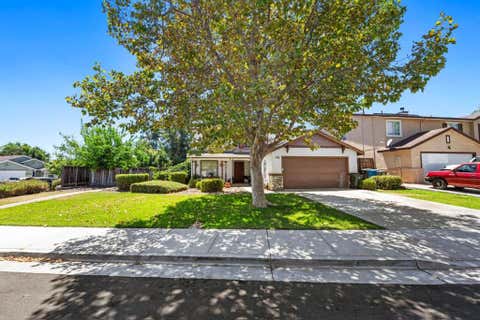 Photo of 2780 Valley View Road, Hollister, CA 95023 (MLS # ML82050627)
