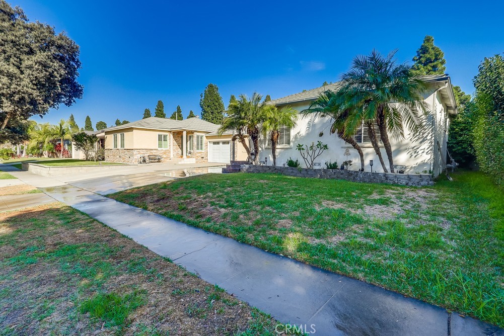 Lakewood Park/North of Del Amo (LND) - Residential