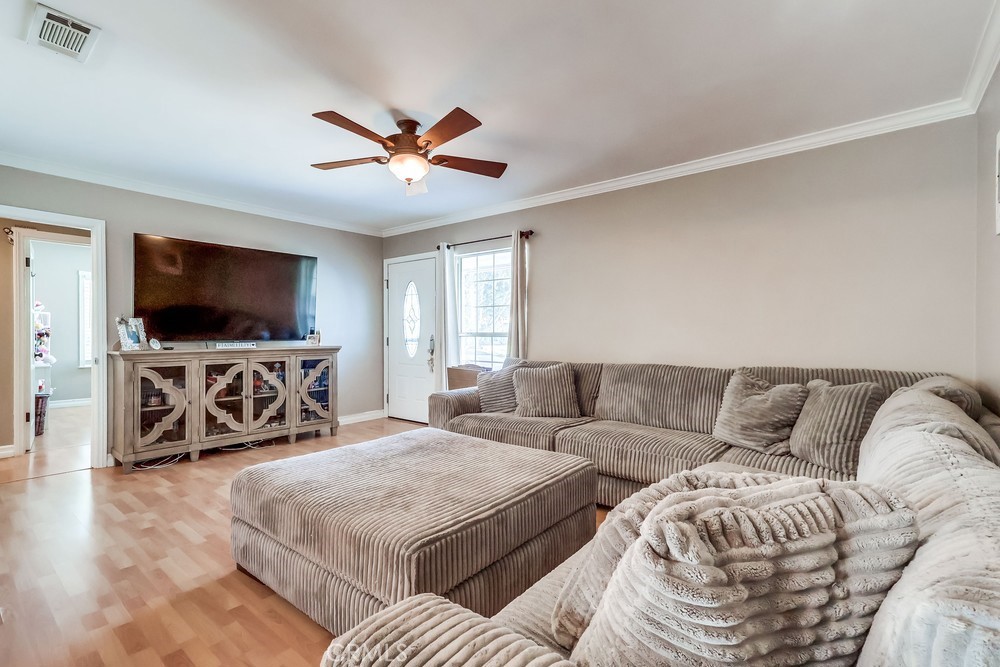 Lakewood Park/North of Del Amo (LND) - Residential