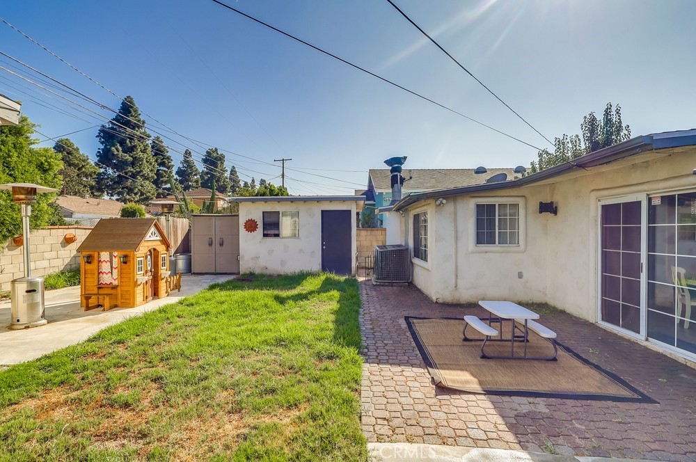 Lakewood Park/North of Del Amo (LND) - Residential