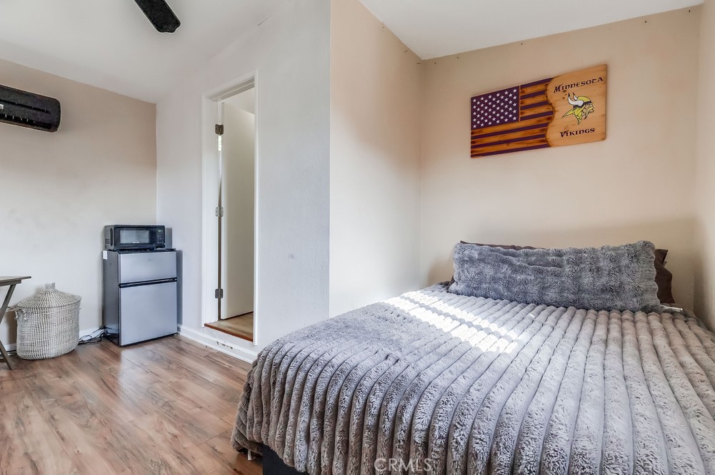 Lakewood Park/North of Del Amo (LND) - Residential