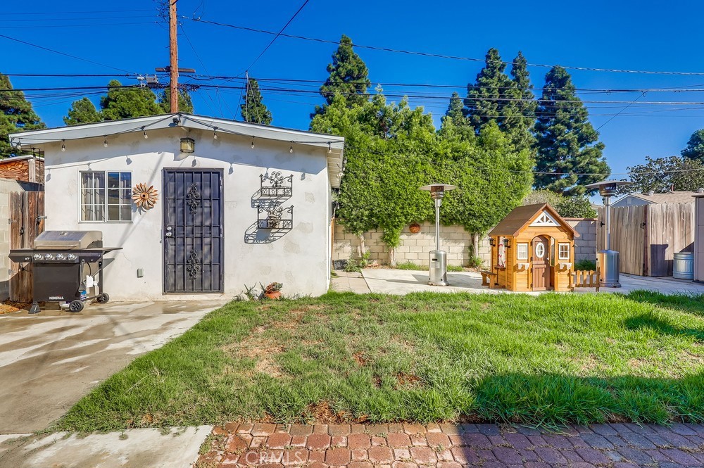 Lakewood Park/North of Del Amo (LND) - Residential