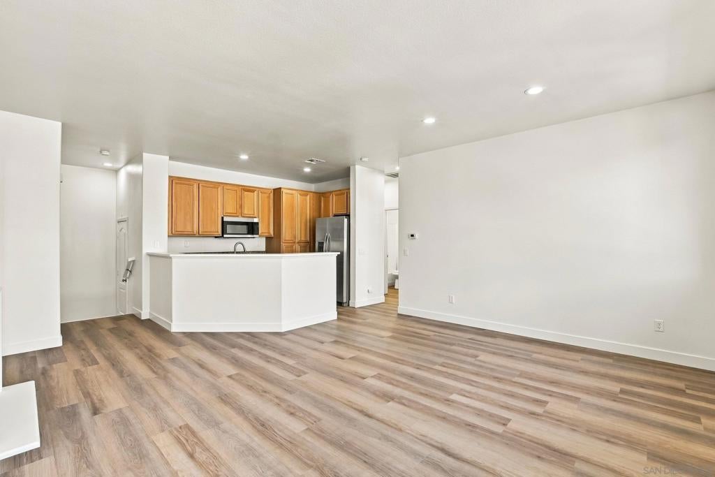 2072 Aviata Rd 66