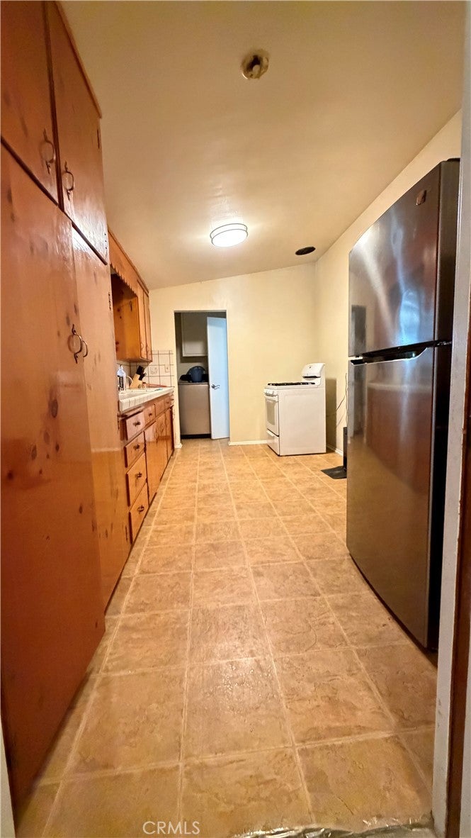 44423 3rd E