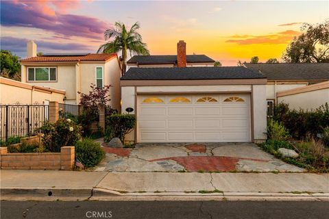 54 Willow Tree Irvine CA 92612