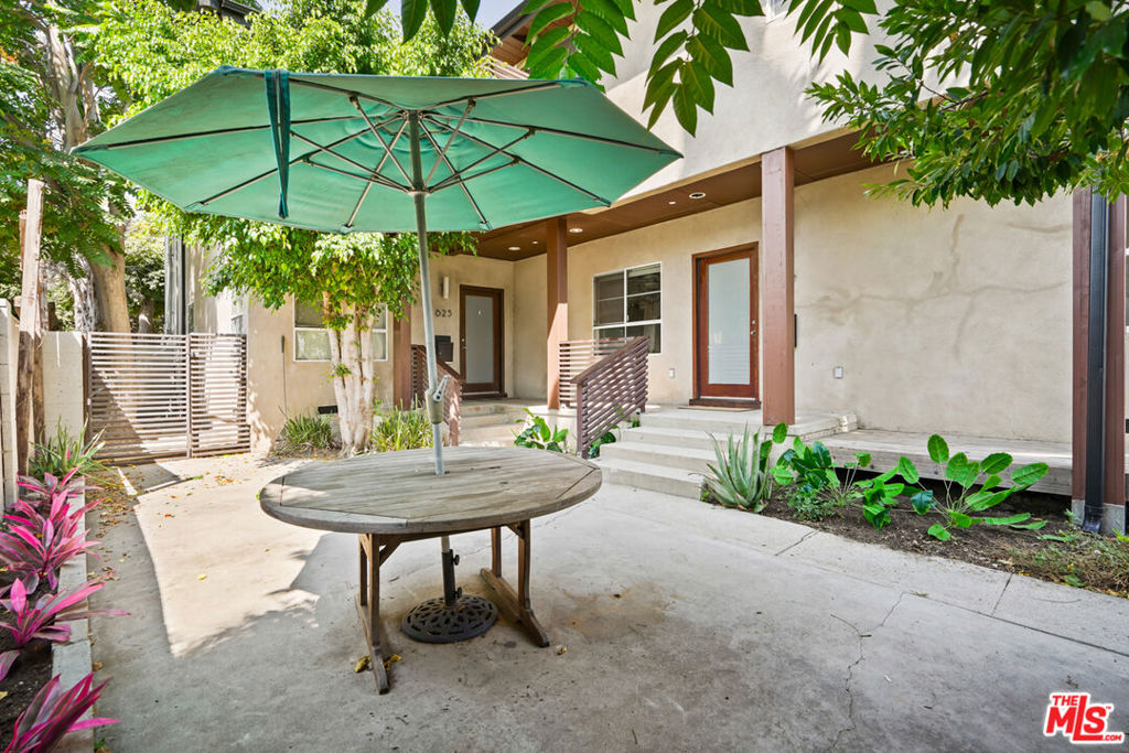 625 N Niagara Street